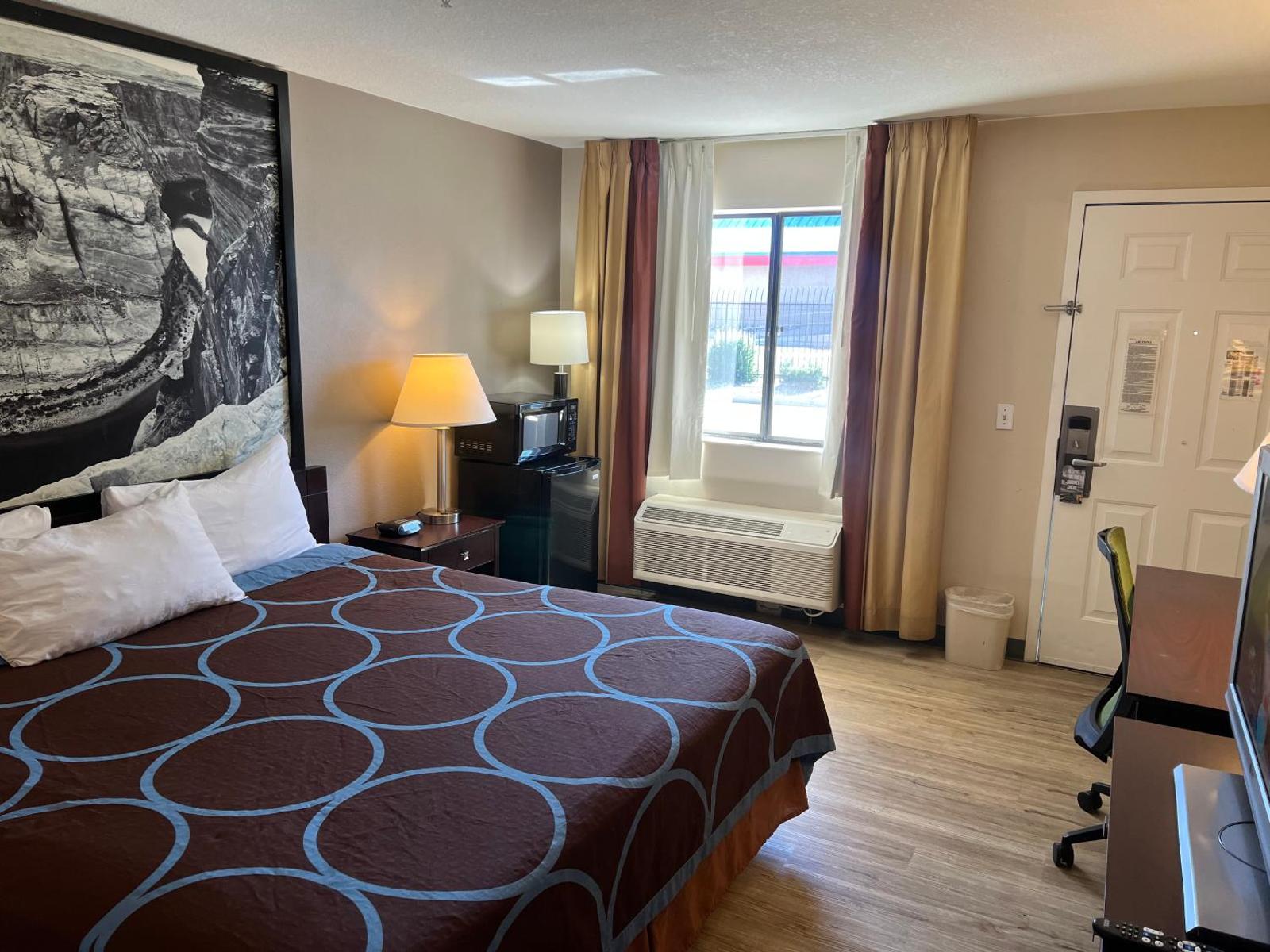 Super 8 by Wyndham Tucson/Grant Road Area AZ