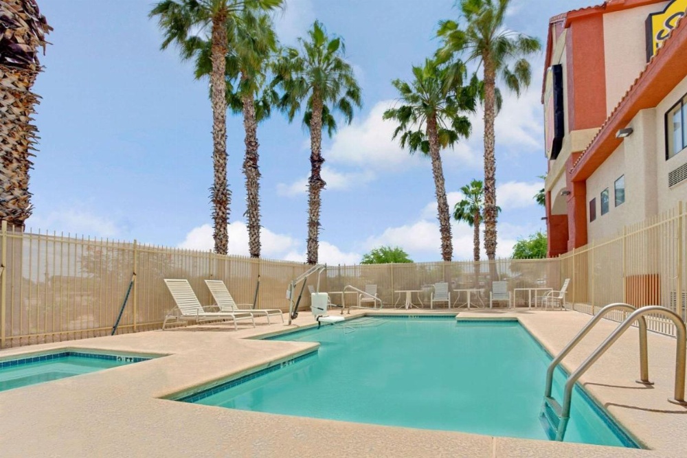 Super 8 by Wyndham Tucson/Grant Road Area AZ Image 16