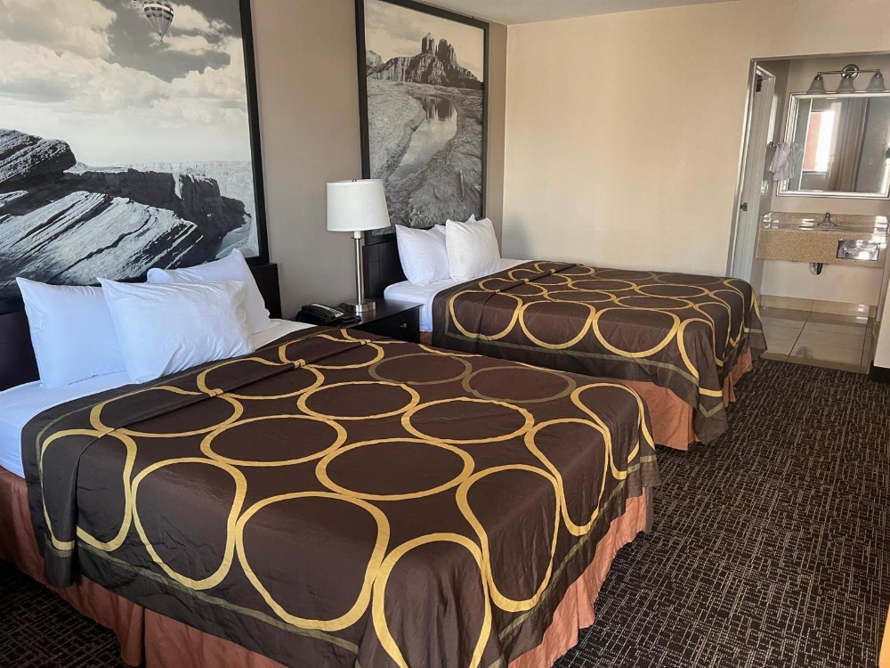 Super 8 by Wyndham Tucson/Grant Road Area AZ Main image